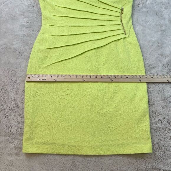 Ivanka Trump Size 10 Ruched Sleeveless Yellow Textured Side Zipper Pleated Accen - Picture 8 of 11